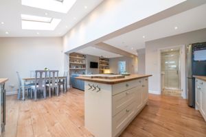 KITCHEN- click for photo gallery